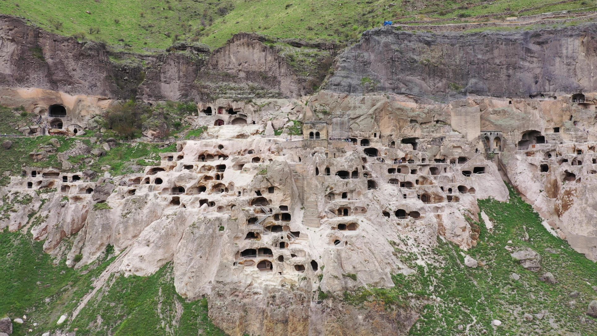 Vardzia Caves